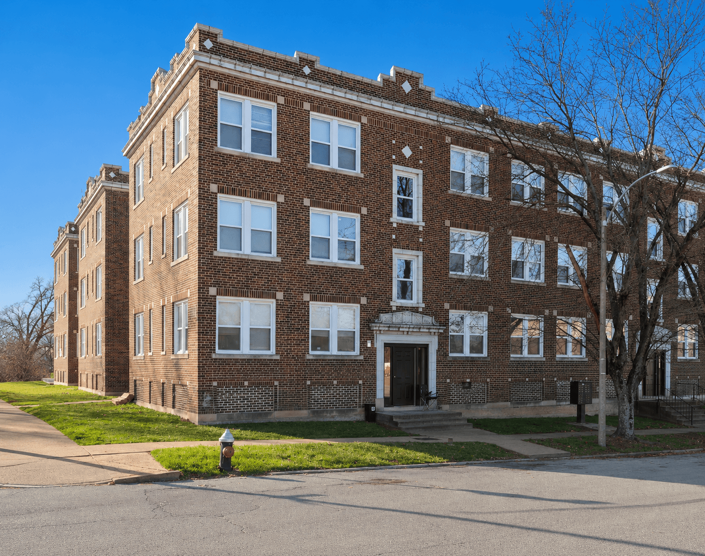 Silverwood Apartments, 1019 Hamilton Ave, St. Louis, MO